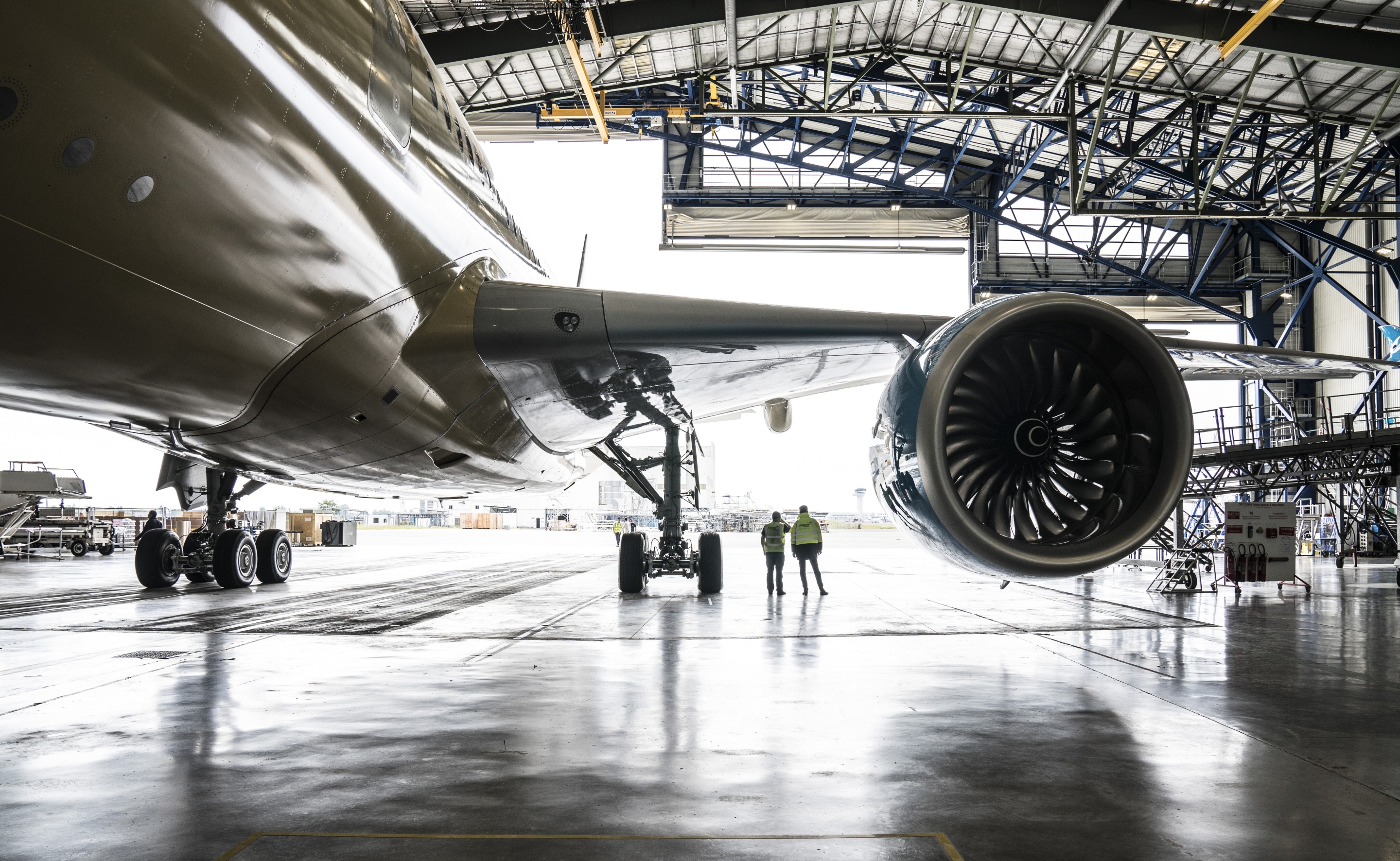 Aircraft Maintenance Center